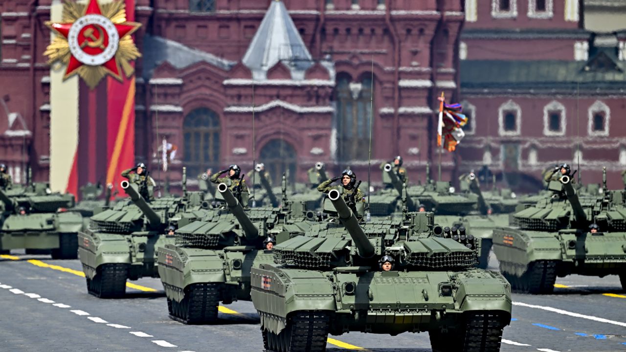 Președintele ucrainean Zelenskiy avertizează că dronele ucrainene ar putea lovi parada de Ziua Victoriei din Moscova, în contextul reducerii semnificative a evenimentului militar rus