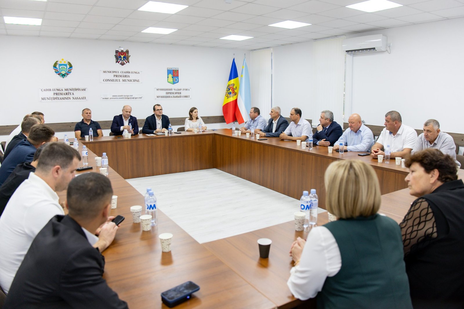 Prim-ministrul Vasile Tofan s-a întâlnit cu primarii din UTA Găgăuzia pentru a discuta priorități locale și proiecte de dezvoltare